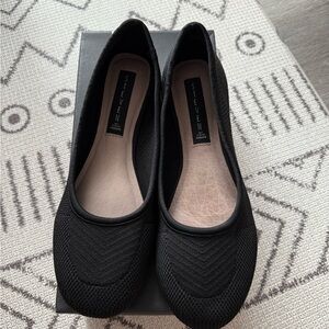 NWT Steven by Steve Madden Bandour  knit flats in black.